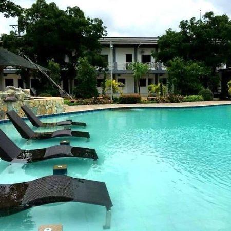Floating Sanctuary Resort Powered By Cocotel Bulacan Dış mekan fotoğraf